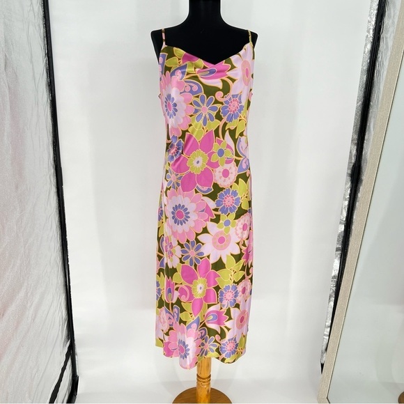 Gorgeous Retro‎ Floral Satin Cowl Neckline vintage Midi Slip  Dress - Picture 13 of 13